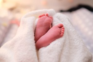 Mommy Choices: Weighing Your First Parenting Decisions